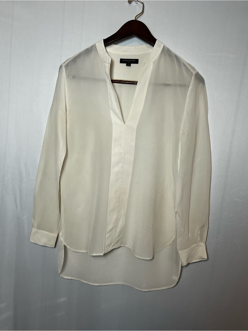 Banana Republic 100% Silk Sheer Split-Neck Tunic Blouse Cream Size Small